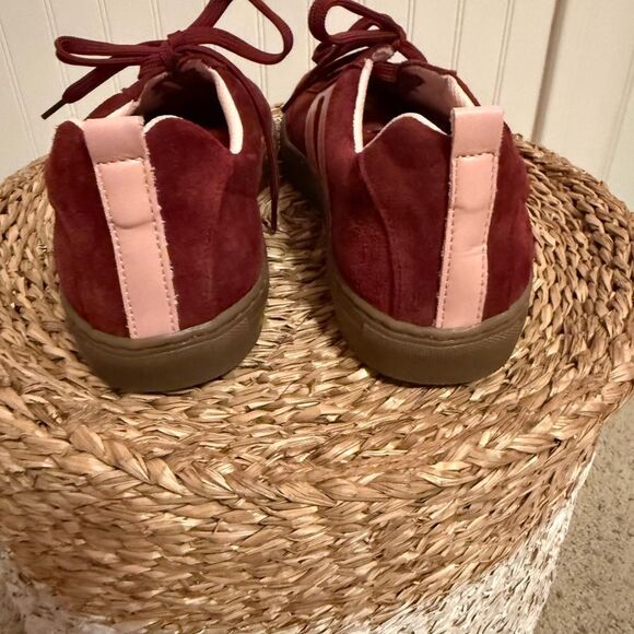 Cruza Burgundy Lace-Up Suede Sneaker/Made in Portugal - Size 40 - NWOB - Picture 3 of 8